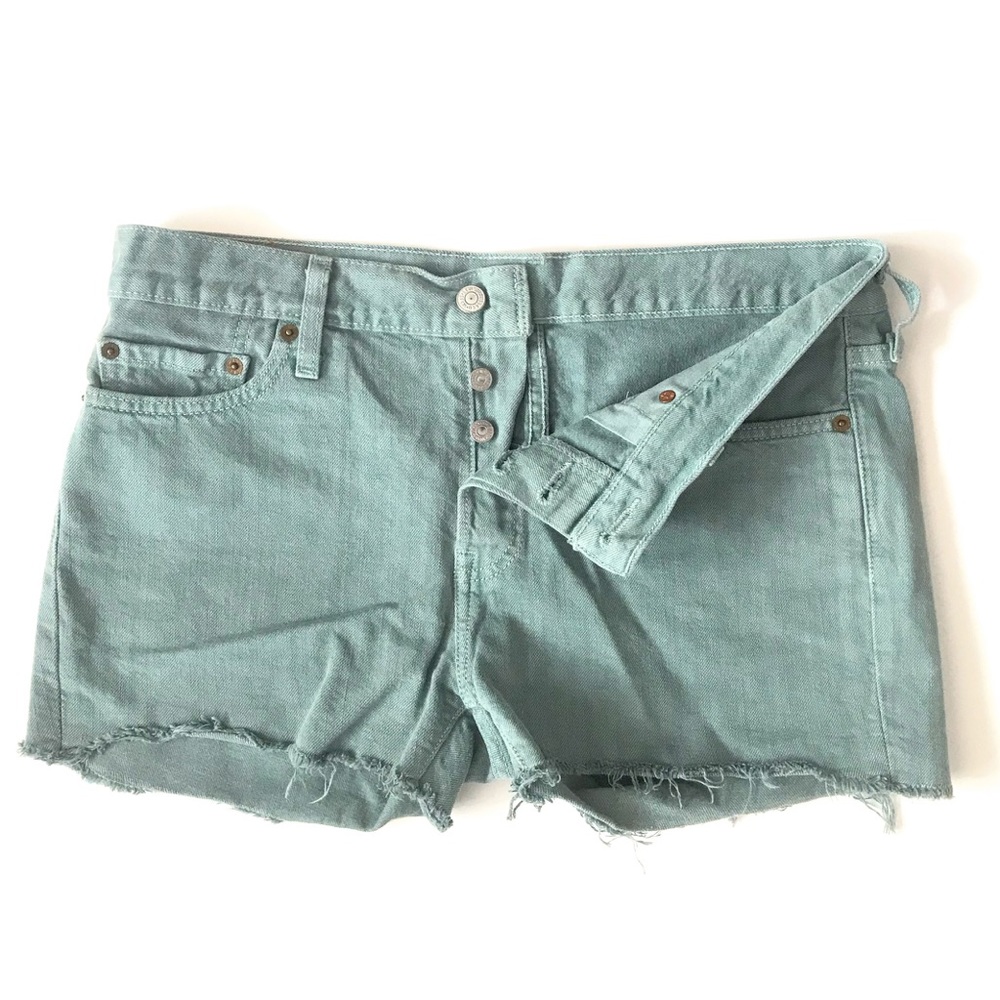 Levi’s 501 Cut Off Shorts